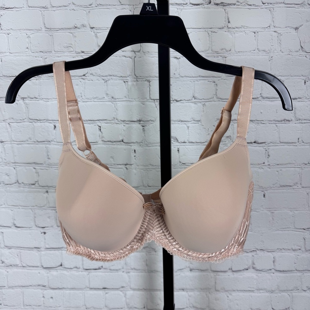 Wacoal La Femme Contour Bra Nude Color Underwire Size 40DD
